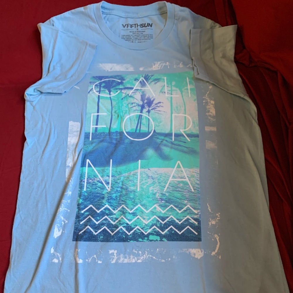 “California” beach setting t-shirt